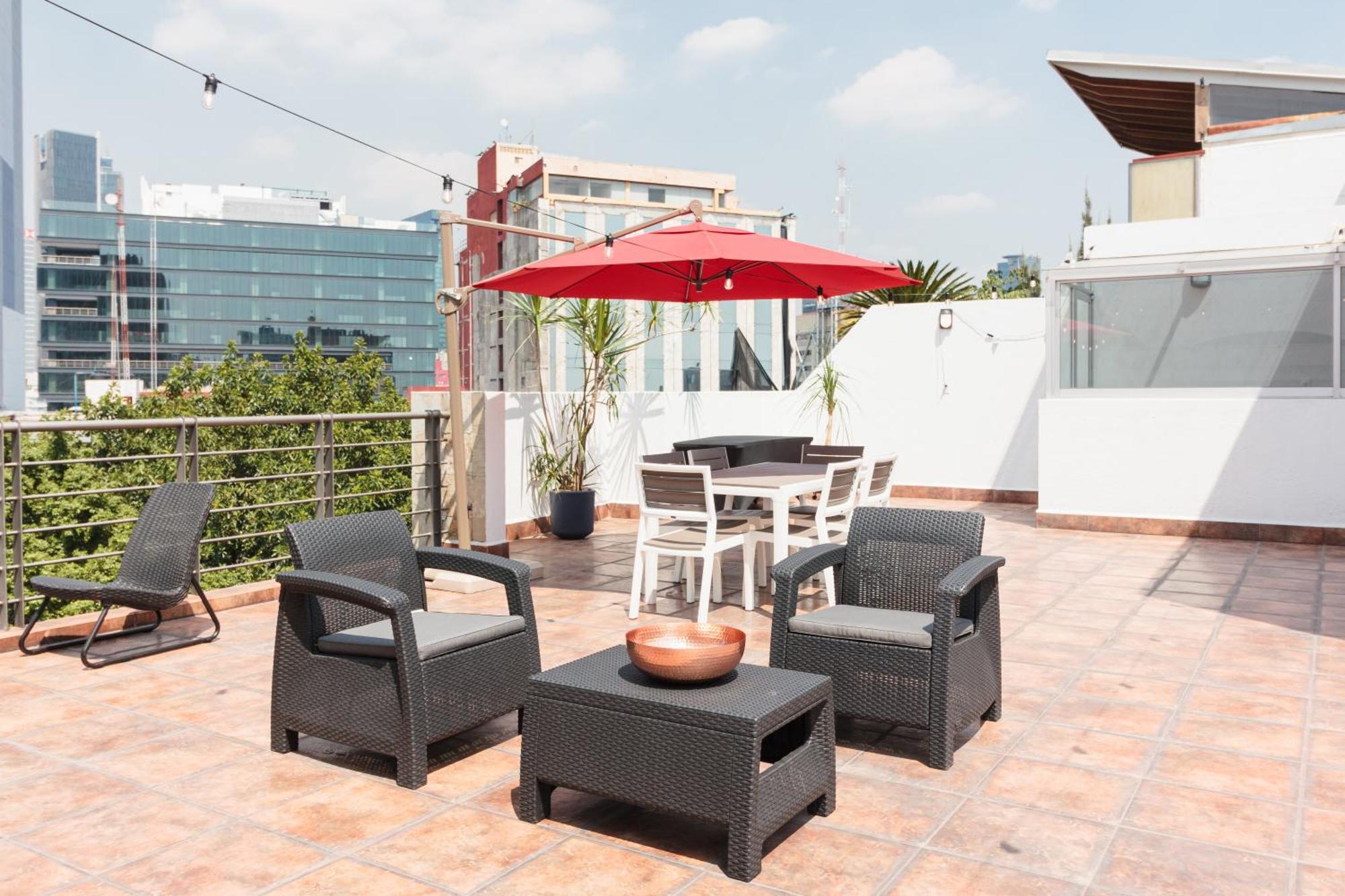 Appartement 4 High-end With A Private Rooftop In Exclusive Roma Norte For Up To 22 Guests